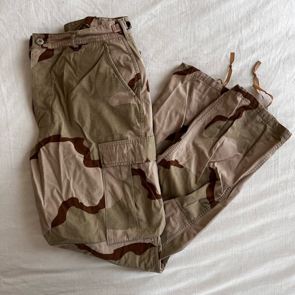 Vintage Men’s Camo Cargo Pants